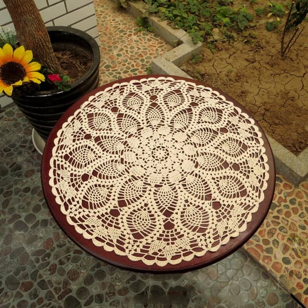 Handgjord virkad spets rund duk 60 cm