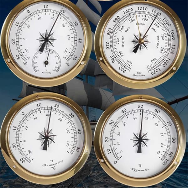 Traditionell väderstation, barometer, termometer, hygrometer, klocka, tidvattenmätare