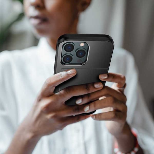 iPhone 14 Pro Max Stødsikkert Cover Kortlomme StreetWise Sort
