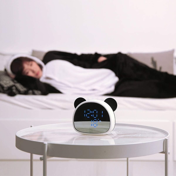 Söt Panda väckarklocka, digital LED skrivbordsklocka för sängbord (svart)