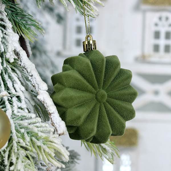 Helt nytt 48-delars set med flockade julgransprydnader, 4/6/8 cm, plastprydnader (benvitt).