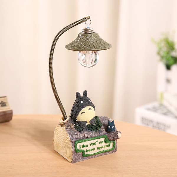 2 stk. trehus Totoro liten nattlampe A