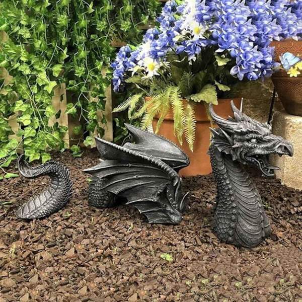 STOR GOTISK DRAKE FÖR TRÄDGÅRDSDEKORATION - Gotisk skulptur för inomhus- eller utomhusbruk