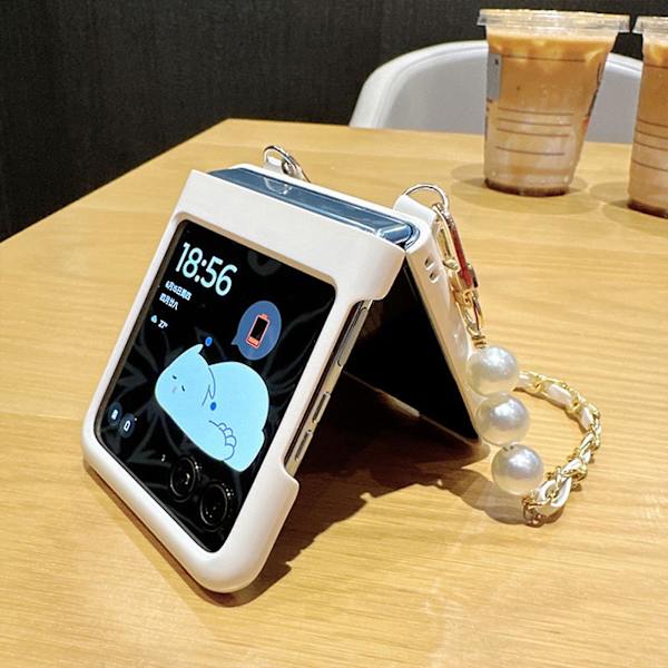Crossbody-fodral för Motorola Razr 40 Ultra med pärlband, hårt PC-skal, kompatibelt med Motorola Razr 40 Ultra white