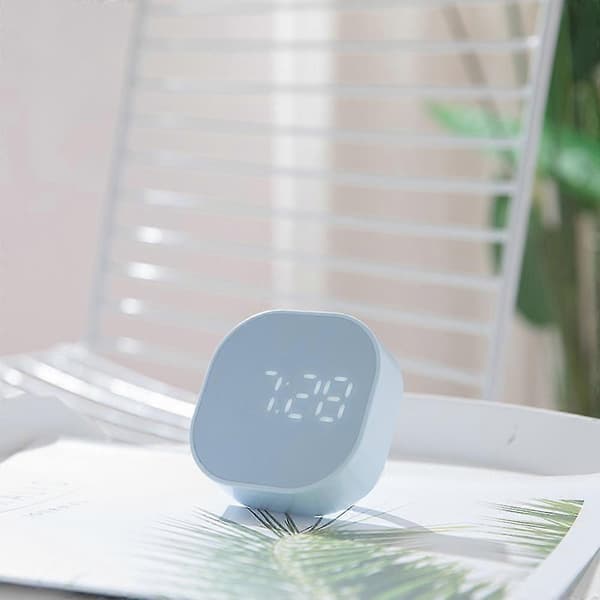 Digital väckarklocka, multifunktionell magnetisk LED-smart sensor söt väckarklocka för barn blue