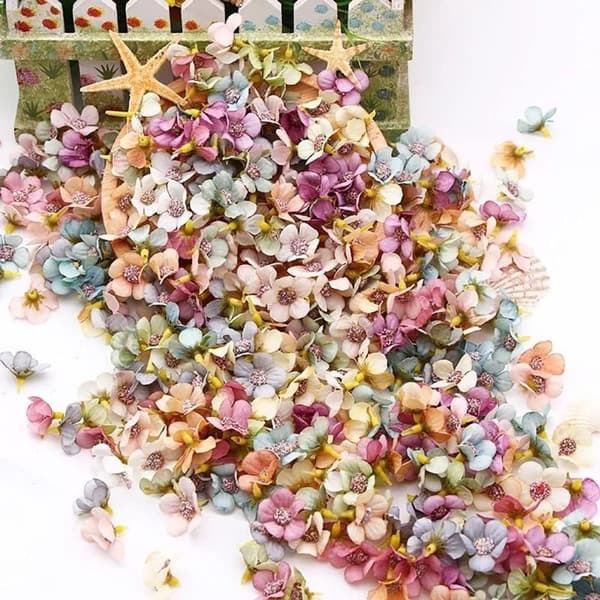 100 stykker - Kunstige blomster - Mini dekorative blomster - For DIY bryllupsdekorasjoner