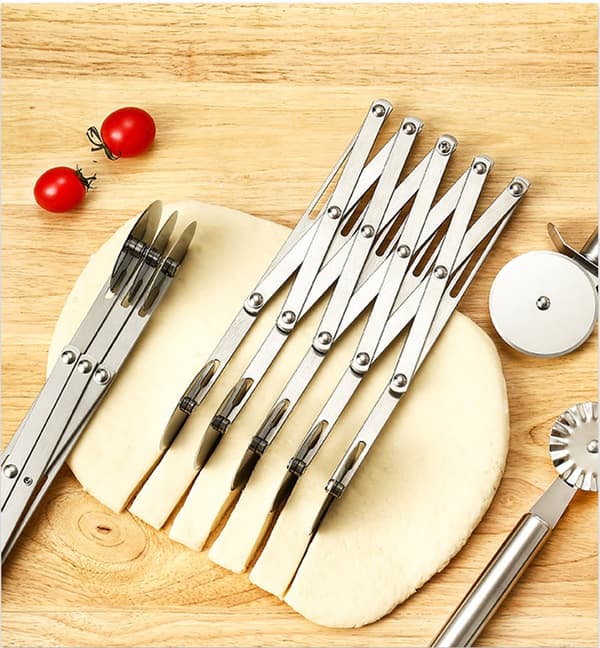 Deigkutter, 3-hjuls deigkutter, pizzakutter, pizzakniv, pizzarulle, justerbar, kakedeler, pizzakutter i rustfritt stål, baking