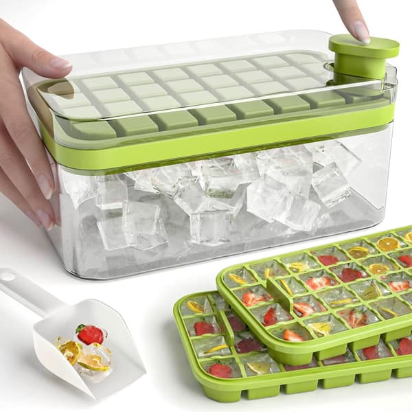 Isbitbrett med lokk, 64 rom, leveres med isbitspade, 23,8×13,5×10,9 cm