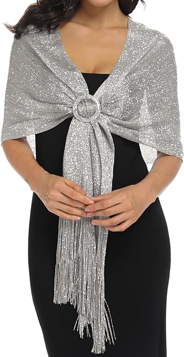 Guldfärgad glansig cape med tofsfåll, perfekt för brudar, bröllopsfester, aftonklänningar och accessoarer.