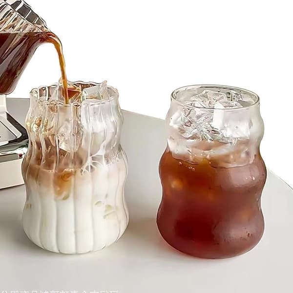 Set med 2 räfflade dricksglas 530 ml för iskaffe och cocktails