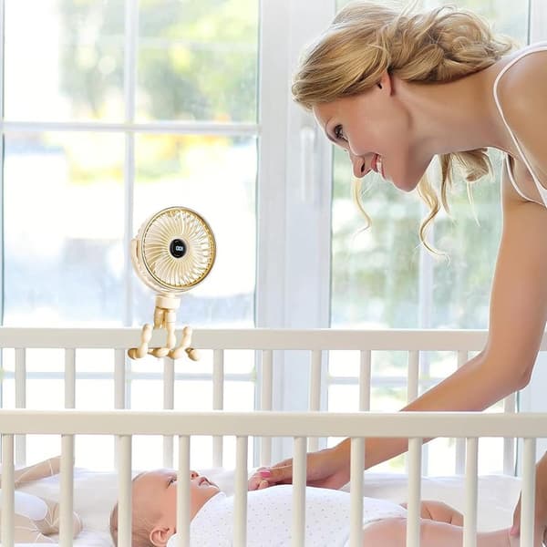 Luksus Klapvognsventilator - 2000mAh - 5 Indstillinger - Med LED Display - Blæksprutte Miniventilator - 720° Roterbar - Ultra Stille - USB-C - Beige