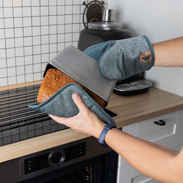 Silikonovnhanske-sett, sklisikre striper, egnet for matlaging og baking, 4-delt sett, grå.