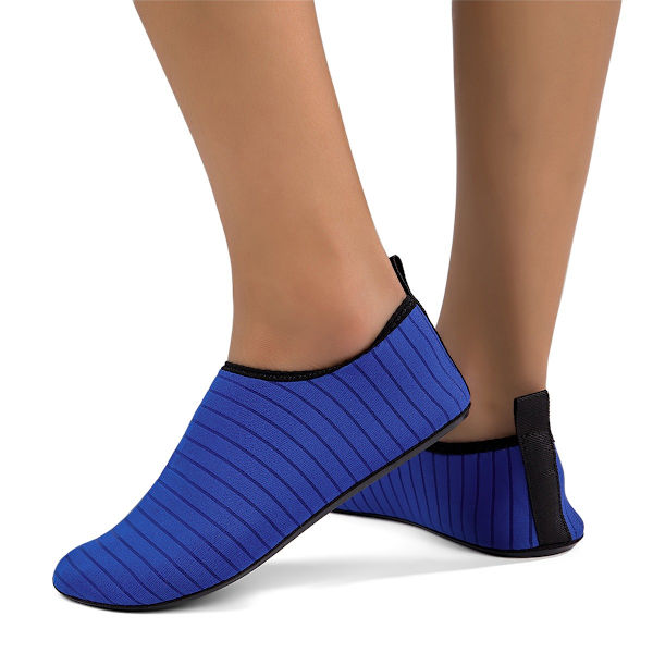 Vandstøvler til Kvinder Mænd Hurtigtørrende Aqua Sokker Svømning Strand Barefod Yoga Træningstøj Sport Tilbehør Pool Camping Must Haves Voksen Ungdom Størrelse Blue 38-39