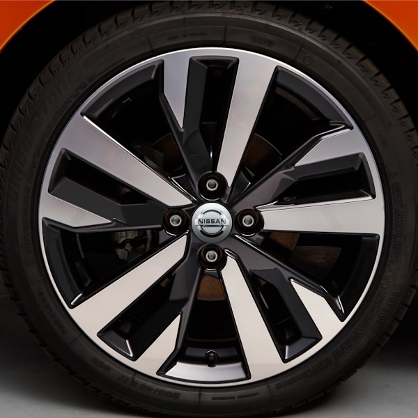 4-pakning - Nissan Navkapsler / Hjulnav Emblem - B 6
