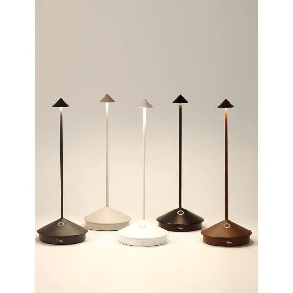 Zafferano Pina Pro - Dimbar LED-bordslampa i aluminium, IP54-skydd, för inomhus-/utomhusbruk, stickkontakt, H29cm, EU-kontakt-Corten-Wellngs