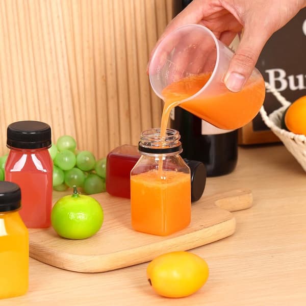 6-pack med 120 ml plastjuiceflaskor, små klara dricksflaskor, plastjuiceflaskor med lock, mini juiceflaskor, plastmjölkflaskor, klara