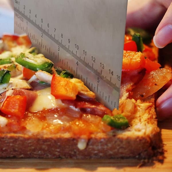 ING Multifunksjonell pizza- og deigkutter i rustfritt stål, egnet for kjøkken og baking