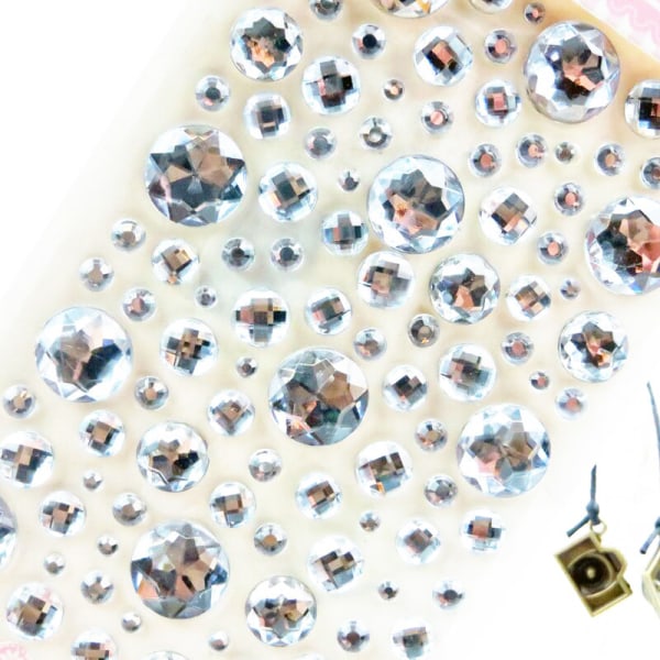 104 självhäftande rhinestones strass transparent