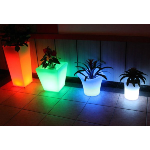RGB LED lampa med fjärrkontroll vattentät