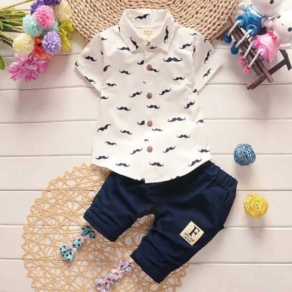 Sommar Ny söt pojkkostym Printed printed skjorta + shorts Kostym Barnbomull Söta baby Ivory 3T