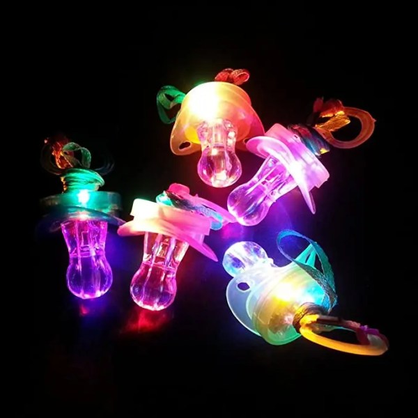 Glödande Blinkande LED-nappvissling nattljus Blinkande skämtnapp Toy-LED-nappvissling LED Pacifier Whistle 10pcs