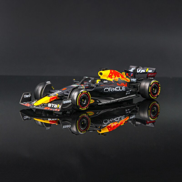 BBURAGO bilmodell F1 Red Bull Racing, 1: 1, RB18, 1 # Verstappen, 11 # perez, Specialmålning, Formel 1, Alloy Super Toy, 2022 RB16B-11