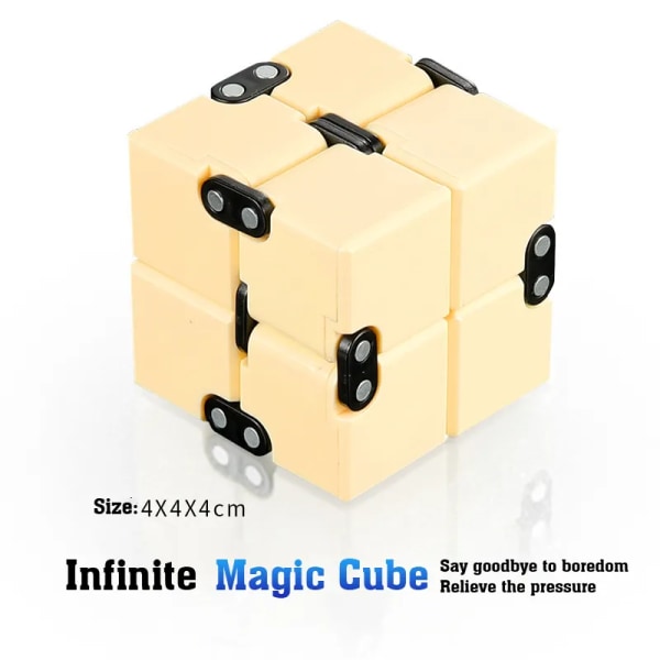 Metal Infinite Magic Cube Anti Stress Fidget Toys Easy Play Hand Spinner Kontor Cubic Stress Reliever Leksaker för barn Barn Present Yellow