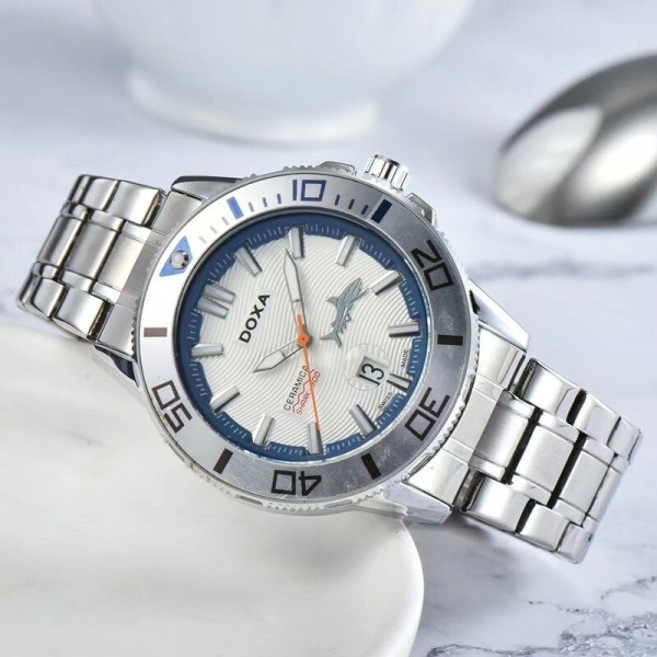 Ny DOXA Watch Top Märke Utsökt 316L rostfritt stål watch Lysande Automatisk Date Vattentät Sport Quartz Watch Clock white