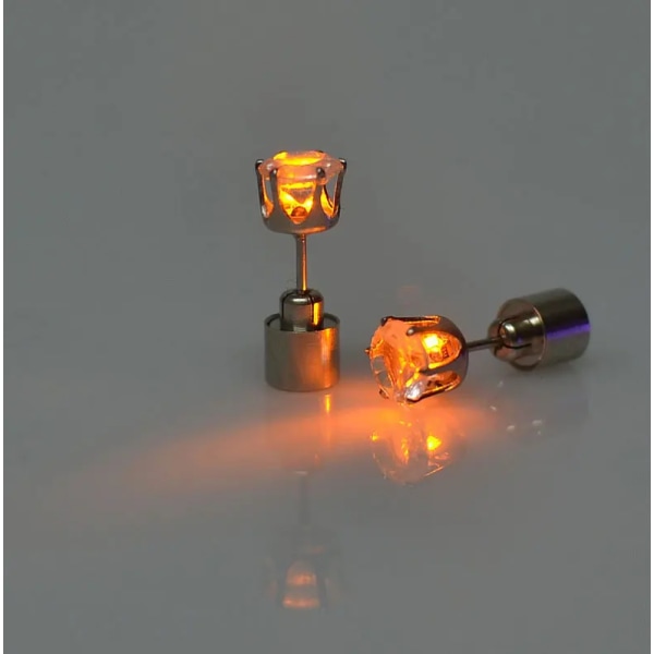 1 par Light Up LED Bling Ear Stud Ringar Koreanska av Flash Zircon Rings Tillbehör Orange