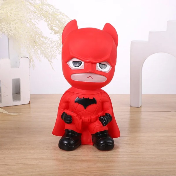 Superhjältar Kawaii Spiderman Sparbössa Söt Röd Fladdermus Mynt Spargris Modell Sparande Leksak Rum Prydnad Pojkar Flickor Barnpresenter Money Box 21CM-B