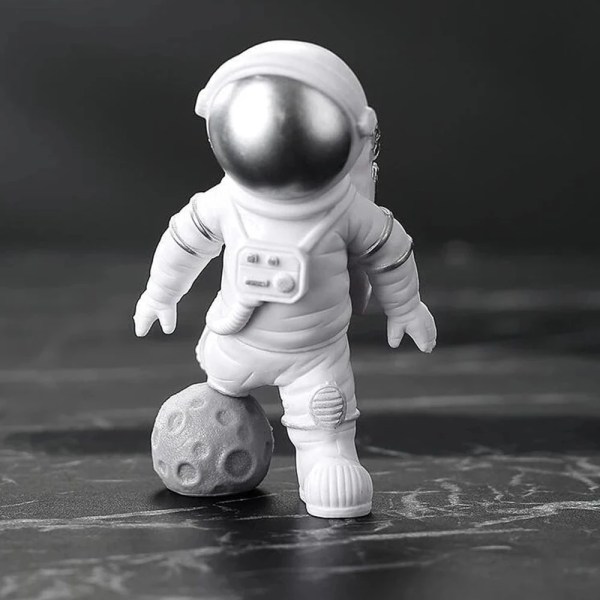 4 st Astronautfigur Staty Staty Spaceman Skulptur Pedagogisk leksak Skrivbord Heminredning Astronautmodell För barn Present