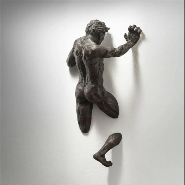 Harts Klättring Man Skulptur Väggkonst Abstrakt karaktär Elektroplätering Imitation kopparstaty 3D genom väggdekoration