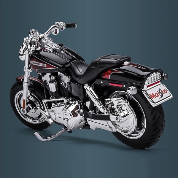 Motorcykelmodell i legering, samlingsleksak, Harley -Davidson, FXDFSE CVO Fat Bob, 2009, 1:18 - Leksaker för fordon 2017