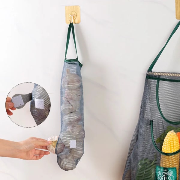 Återanvändbar hängande mesh för kök Andas Väggmonterad Vitlök Lök ihålig mesh Hemförvaring Artefakt Kökstillbehör Garlic bag