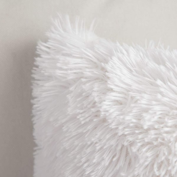 2-pack fluffiga konstpälskuddfodral 43x43cm Vit