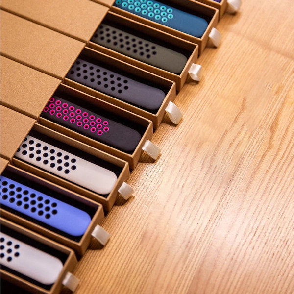 Sportband för Apple Watch 45 mm 49 mm 44 mm 40 mm 41 mm 42 mm Silikonarmband correa iWatch Ultra 2 Series 9 8 SE 7 6 5 4 3 Svart-gul 1 M-L