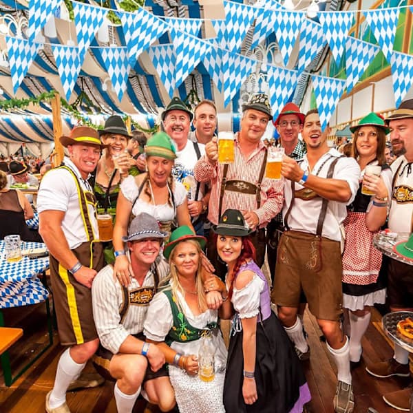 Oktoberfest Dekorasjon 30 Vimpler Blå Hvit Girlander Flagg 20 x 30 cm
