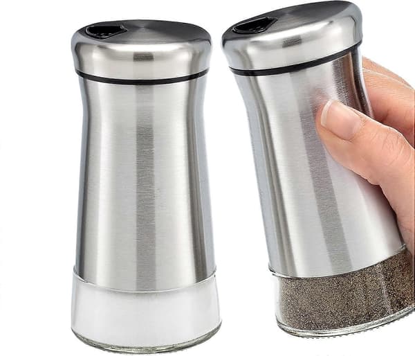 Salt- og pepperstrøere med justerbare hellehull