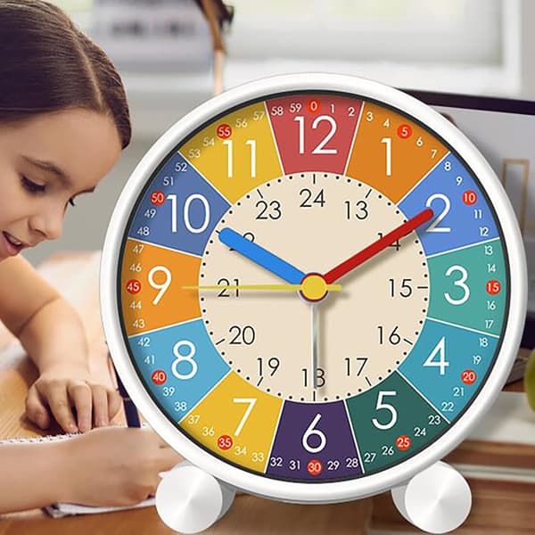 Barns pedagogiska väckarklocka Sovrum Barnrum Skrivbord Tidig utbildning Liten väckarklocka Tyst barnklocka White
