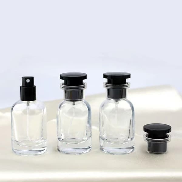 1. Dispenseringssprayflasker Parfymefyllingsflaske HVIT 30ML white 30ml white 30ml