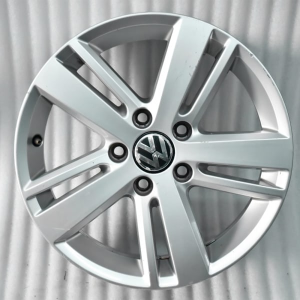 (Arbejdernes Dag-kampagne!) 4-pak - Volkswagen VW Navkapsler / Hjulnavs-emblem - Bil Sølv