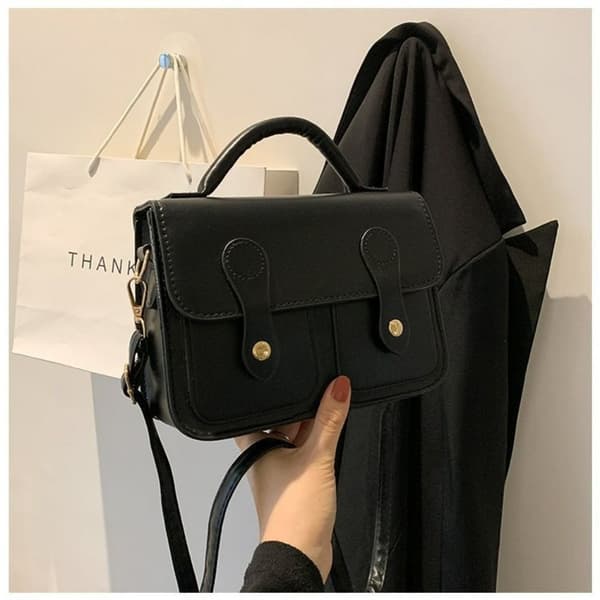 Axelremsväska Crossbody svart black