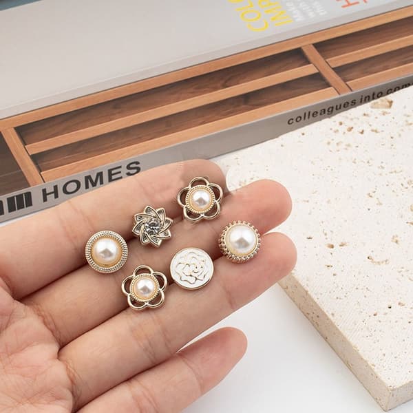 30 stk. Gratis Syknapper med Perler og Rhinestones 1