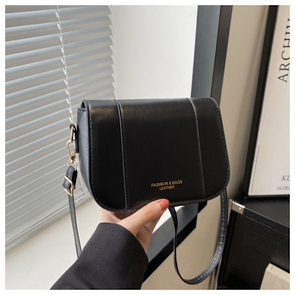 Axelremsväska Messenger Bag SVART Black