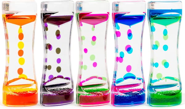 Flydende timeglas, vandtimeglas til børn (14,5 cm, 5 farver) - sensorisk legetøj, fidget legetøj, beroligende, afslappende