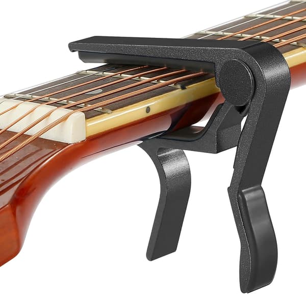 Guitar Capo (Sort)