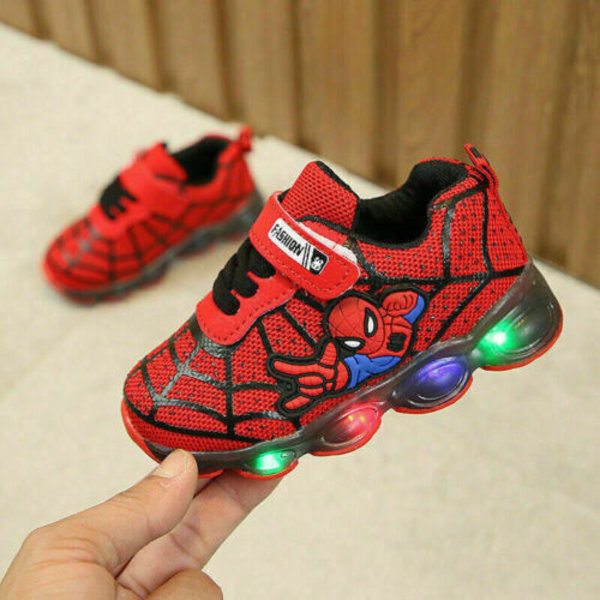 Spiderman LED Trainers Skor Blinkande Light Up Sneakers Barn Red EU21