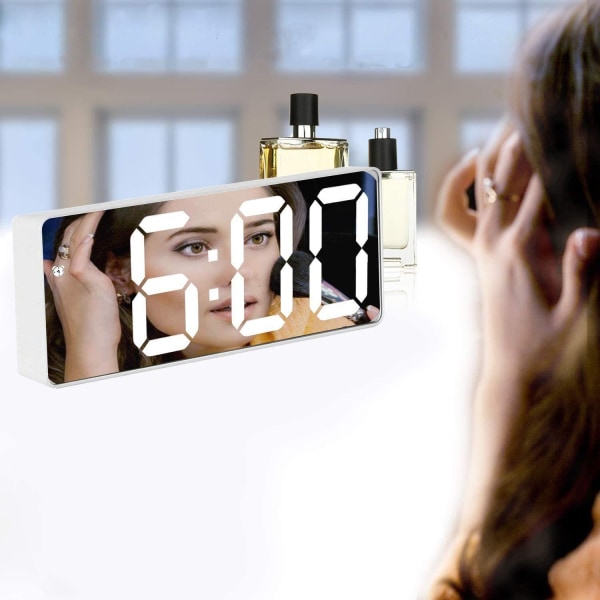Digital klocka Spegelväckare Skrivbordsklocka Reseväckarklocka