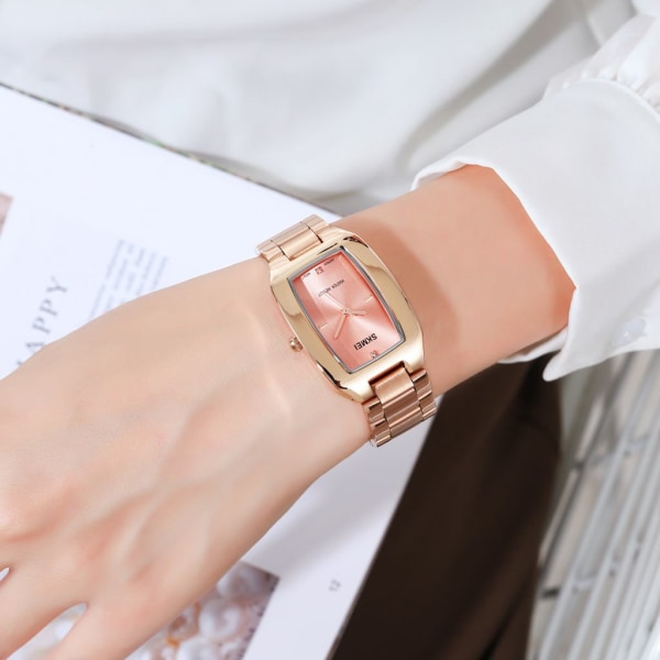 Watch Armband i rostfritt stål Diamanturtavla Damarmband Elegant Watch Armband Exakt tid 3ATM Vattentät