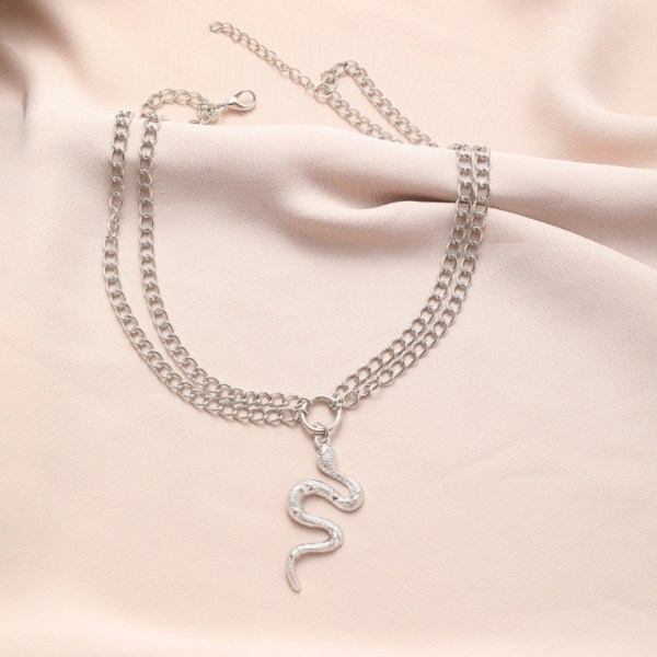 Unik personlighet orm halsband silver orm hänge halsband dam Halloween dominerande hals smycken present
